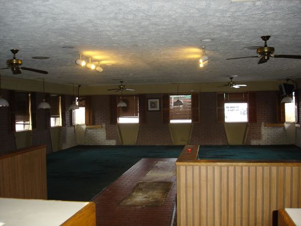 613 E Main St, Carbondale, IL 62901